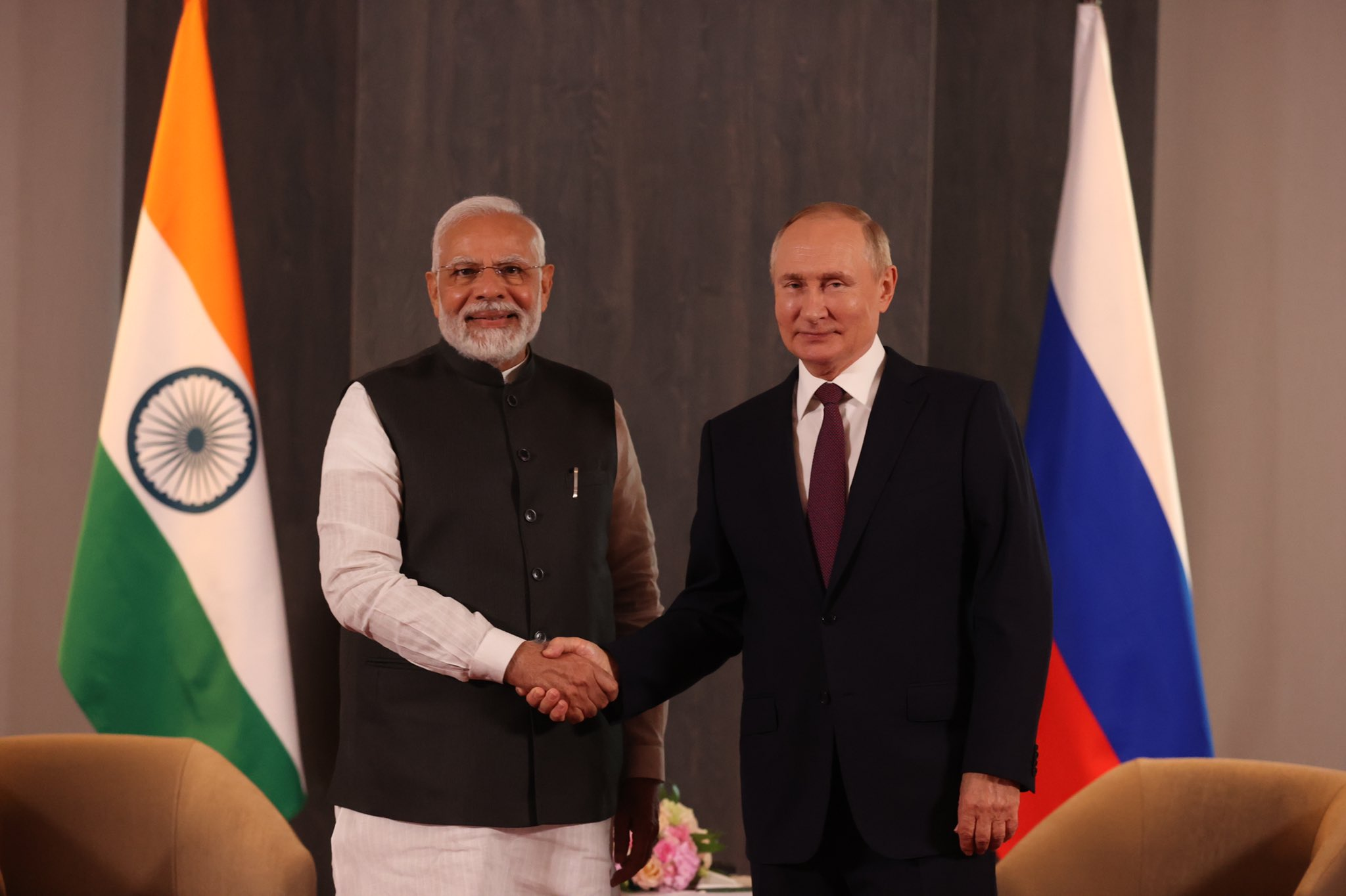  Modi meets Putin